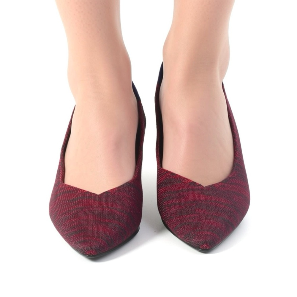 Pointed Toe Rothy’s Flats W7.5 Red Knit Sustainable Slip On - Picture 2 of 10